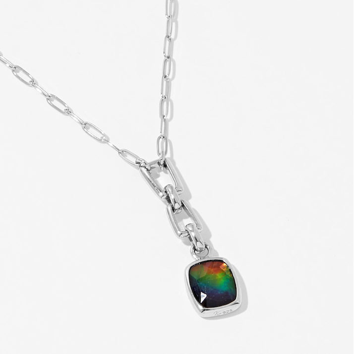 Aveline Necklace